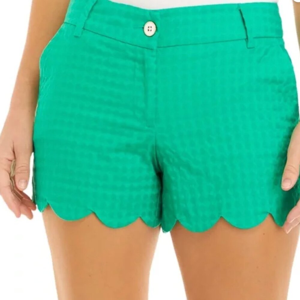 Crown & Ivy Green Textured Scalloped Shorts, Size 2
